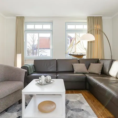 Appartement Strandnah Zentral Mit Balkon