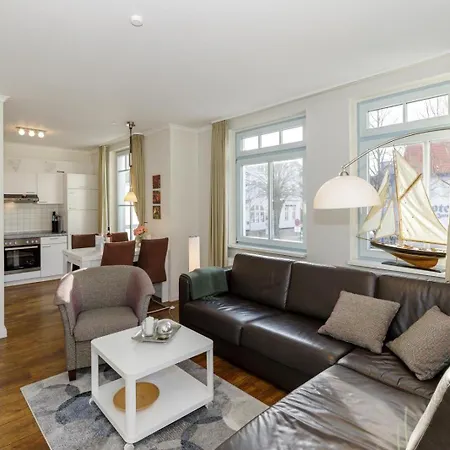Strandnah Zentral Mit Balkon Appartement Ostseebad Kühlungsborn