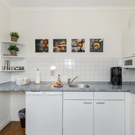 Strandnah Zentral Mit Balkon Apartamento *